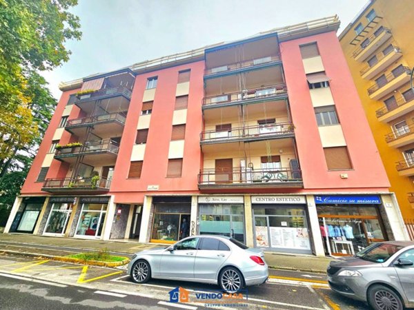 negozio in vendita a Brescia in zona Borgo Trento