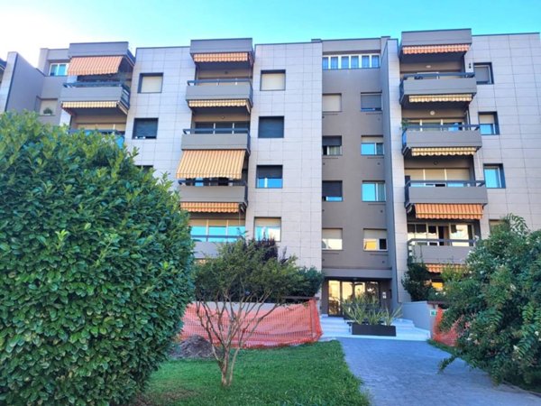 appartamento in vendita a Brescia in zona Mompiano