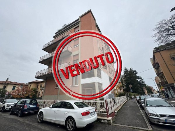appartamento in vendita a Brescia in zona Crocifissa di Rosa