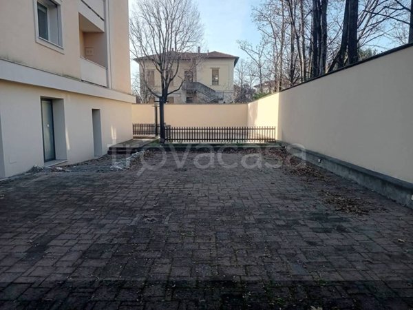 appartamento in vendita a Brescia in zona Crocifissa di Rosa