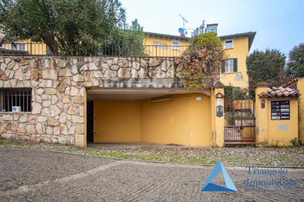 appartamento in vendita a Brescia in zona Urago/Mella