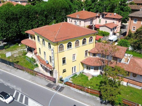 intera palazzina in vendita a Brescia in zona Sant'Eufemia