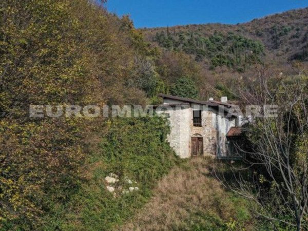 casa indipendente in vendita a Brescia in zona Porta Venezia