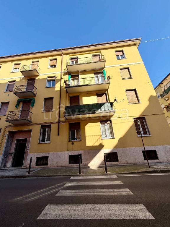 appartamento in vendita a Brescia in zona Porta Venezia