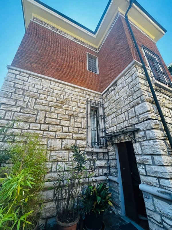 quadrivano in vendita a Brescia in zona Crocifissa di Rosa