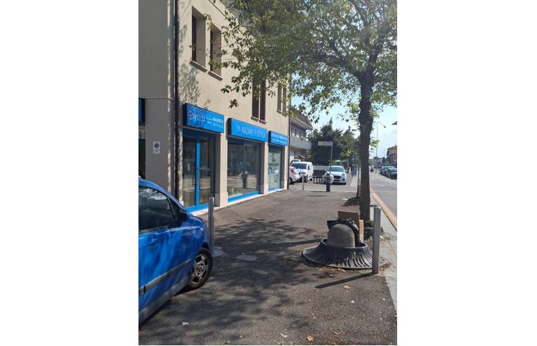 locale commerciale in vendita a Brescia in zona Centro Storico