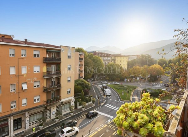 casa indipendente in vendita a Brescia in zona Crocifissa di Rosa