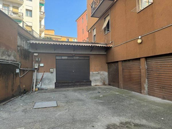 locale di sgombero in vendita a Brescia in zona Porta Venezia