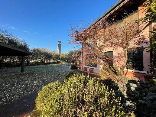 casa indipendente in vendita a Brescia in zona Mompiano