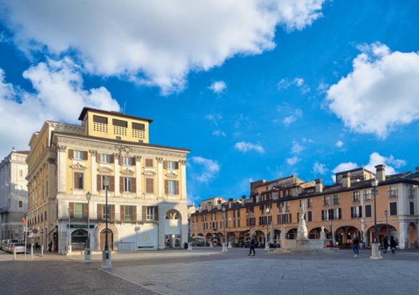 negozio in vendita a Brescia