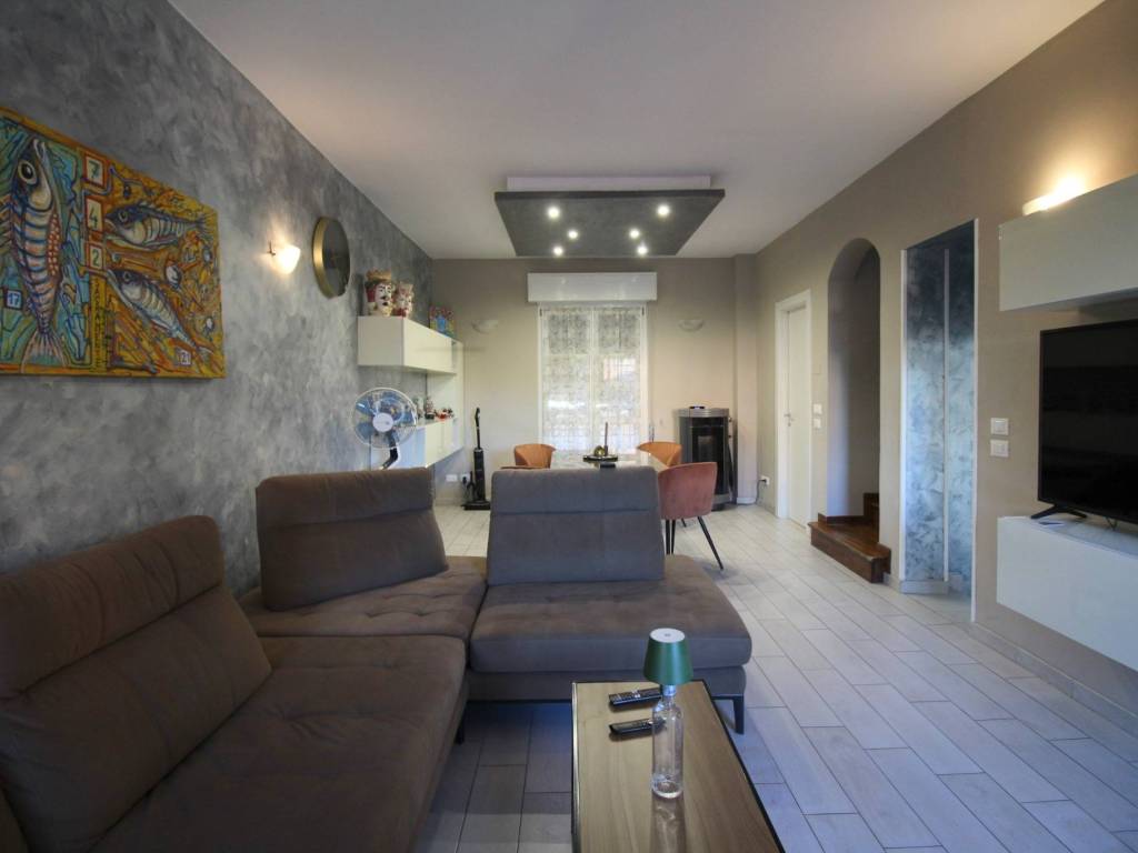 casa indipendente in vendita a Brescia in zona Volta