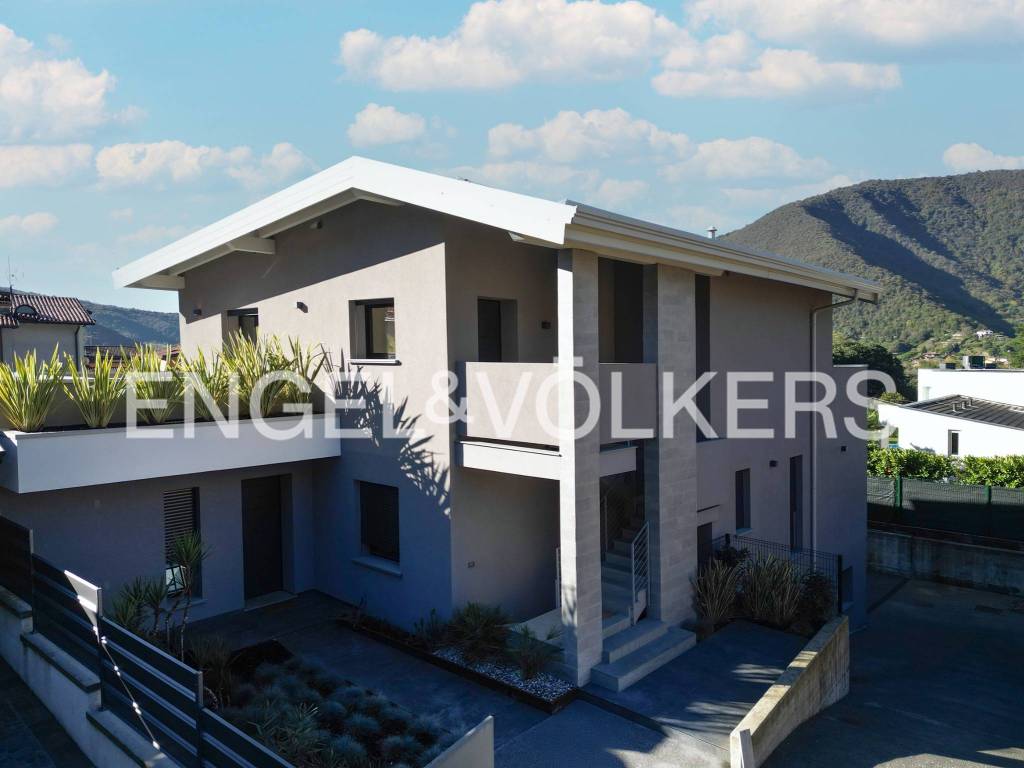 appartamento in vendita a Brescia in zona Crocifissa di Rosa