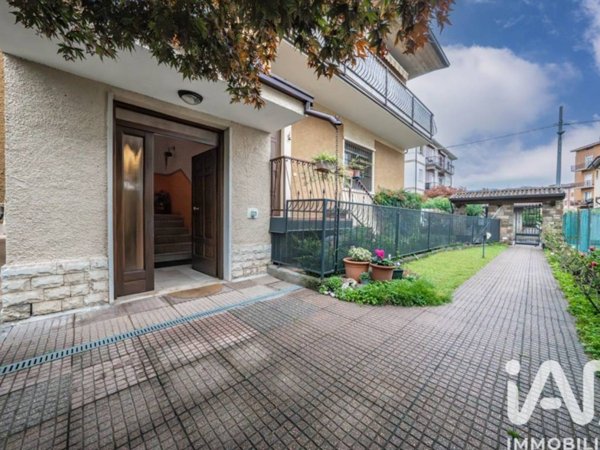 casa indipendente in vendita a Brescia in zona Chiusure