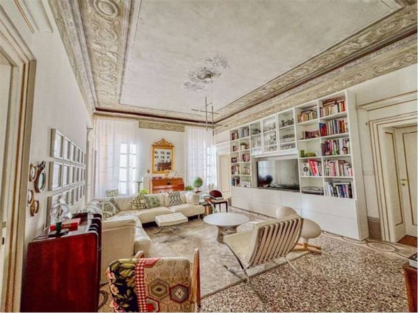 appartamento in vendita a Brescia in zona Carmine