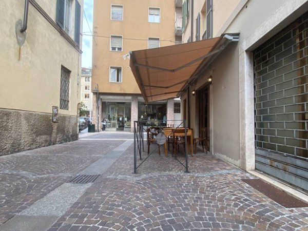 negozio in vendita a Brescia in zona Centro Storico