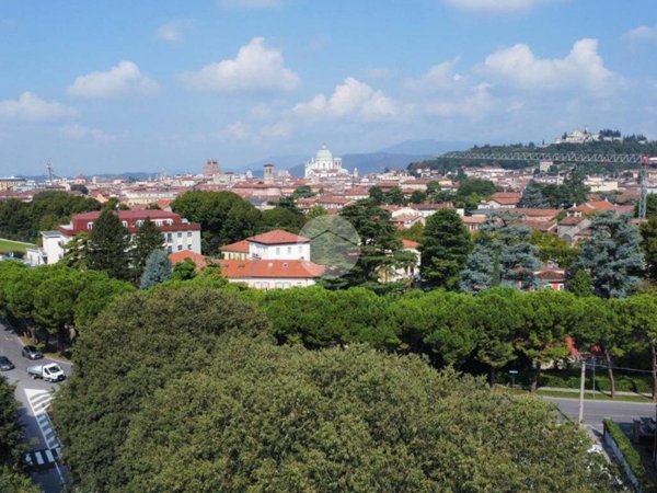 appartamento in vendita a Brescia in zona Centro Storico