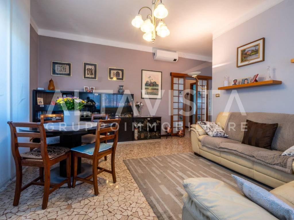 appartamento in vendita a Brescia in zona Mompiano