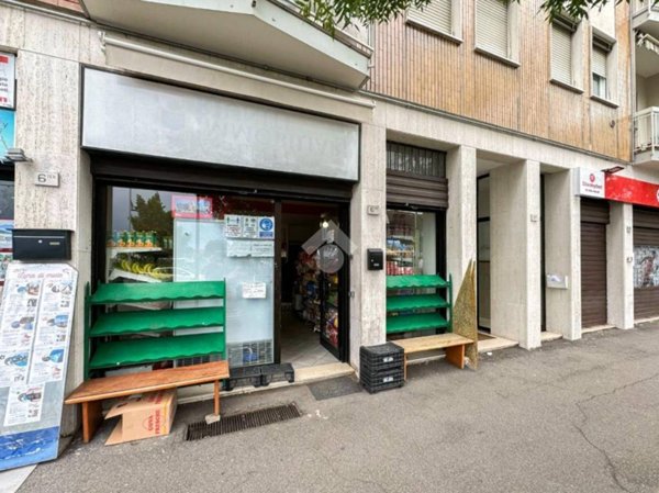 negozio in vendita a Brescia in zona Volta