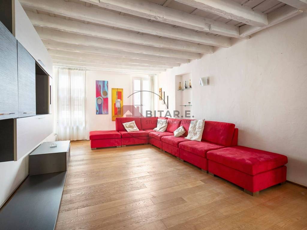 appartamento in vendita a Brescia in zona Centro Storico