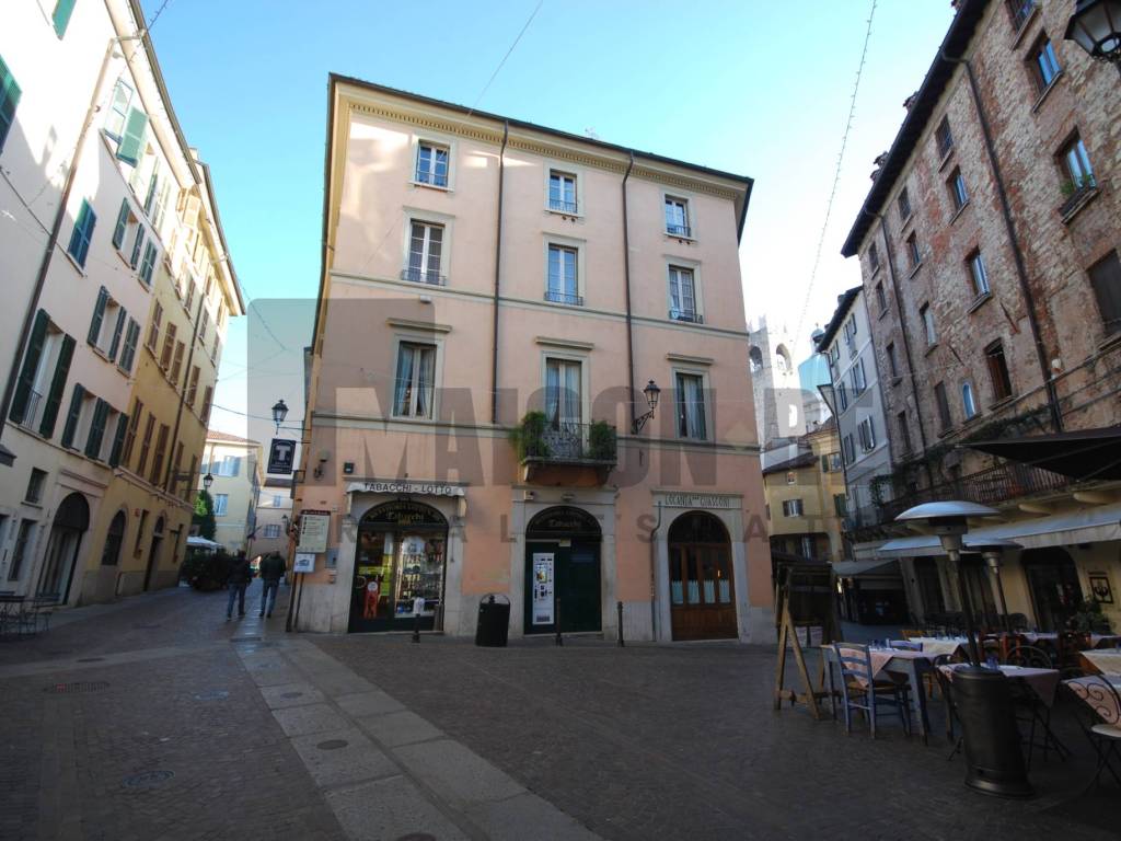 appartamento in vendita a Brescia in zona Centro Storico