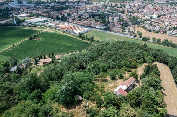 appartamento in vendita a Brescia in zona Mompiano