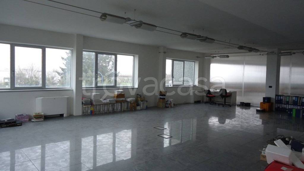 locale commerciale in vendita a Brescia in zona San Polo