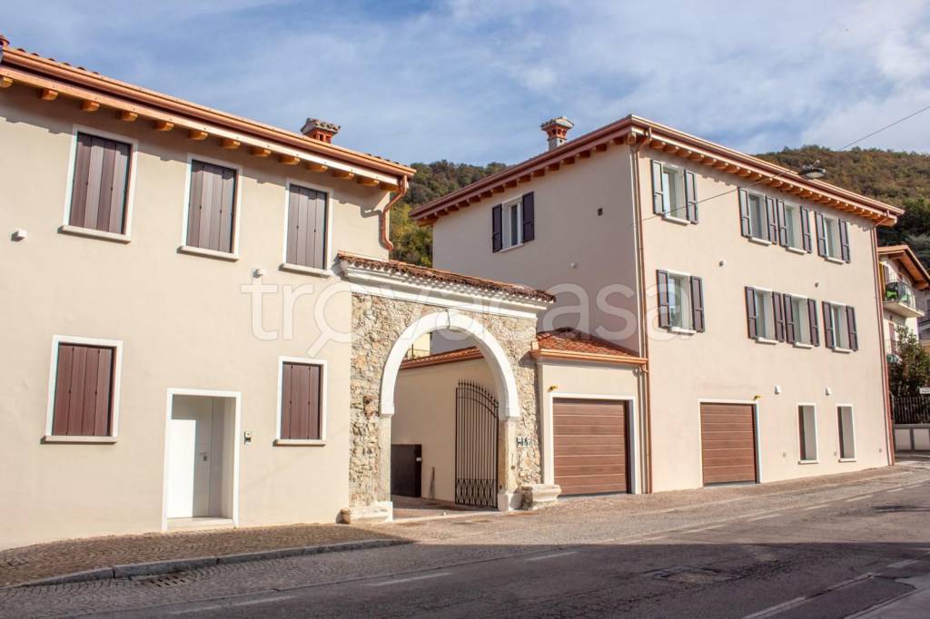 appartamento in vendita a Brescia in zona Costalunga