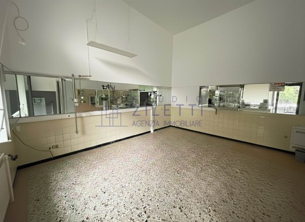 negozio in vendita a Brescia