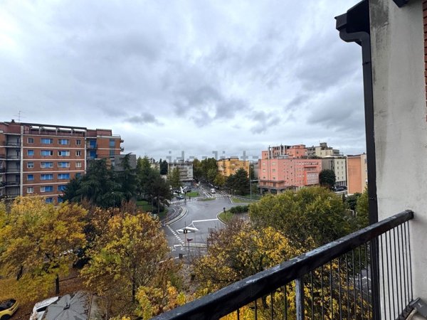 appartamento in vendita a Brescia in zona Mompiano