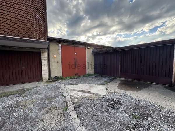 locale di sgombero in vendita a Brescia in zona Don Bosco