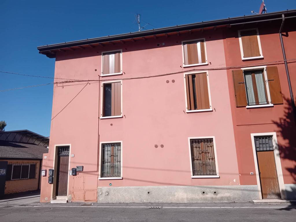 casa indipendente in vendita a Brescia in zona Quartiere Primo Maggio