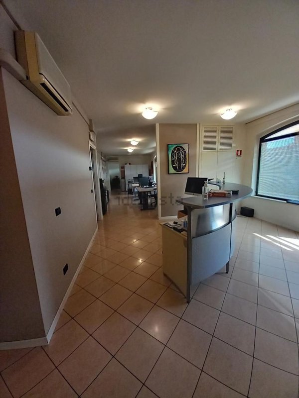 ufficio in vendita a Brescia in zona Centro Storico