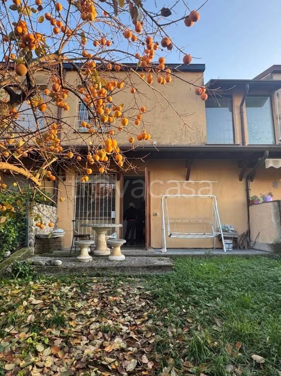 casa indipendente in vendita a Brescia in zona San Polo