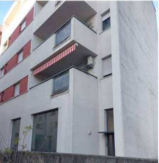 negozio in vendita a Brescia in zona Mompiano