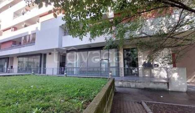 negozio in vendita a Brescia in zona Mompiano
