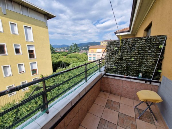 casa indipendente in vendita a Brescia in zona Centro Storico