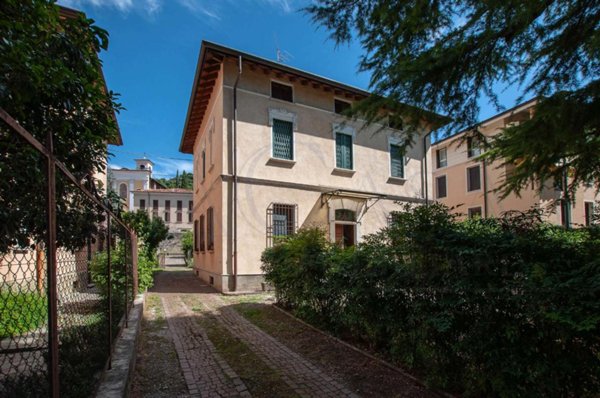 casa indipendente in vendita a Brescia in zona Porta Venezia