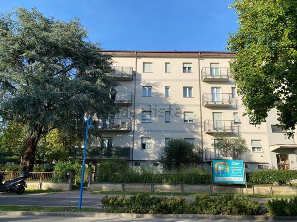 appartamento in vendita a Brescia in zona Villaggio Sereno