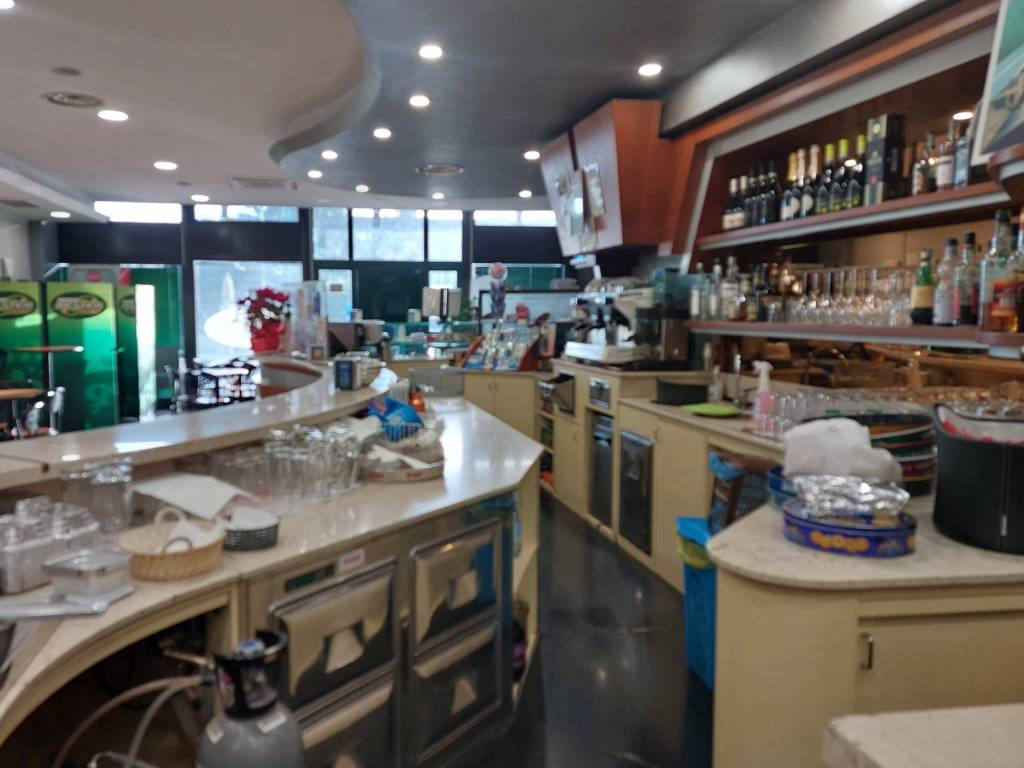 negozio in vendita a Brescia in zona Volta