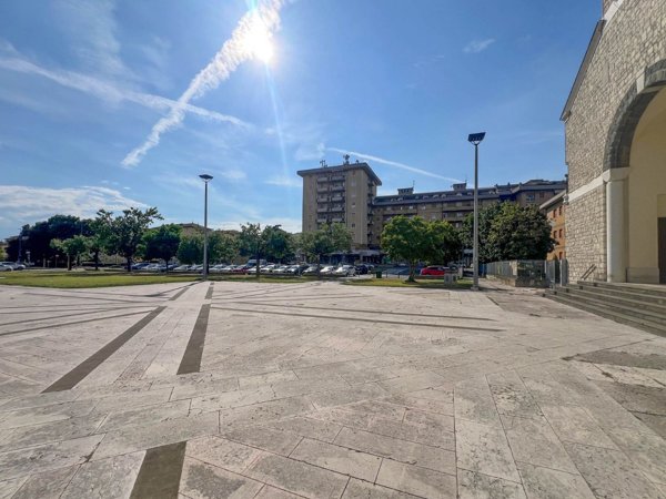 locale commerciale in vendita a Brescia in zona Lamarmora