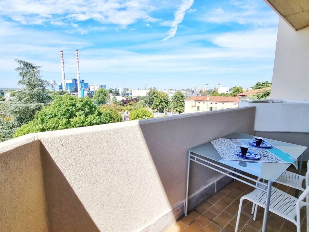 appartamento in vendita a Brescia in zona Volta