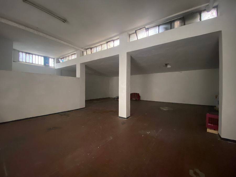 locale commerciale in vendita a Brescia in zona Volta