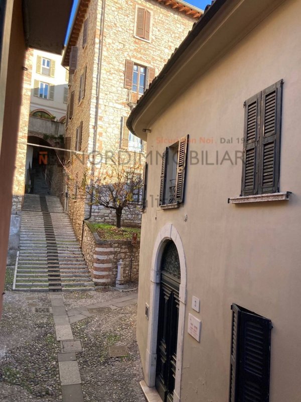 appartamento in vendita a Brescia in zona Centro Storico