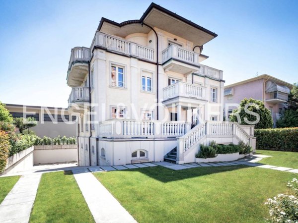 attico in vendita a Brescia in zona Villaggio Prealpino