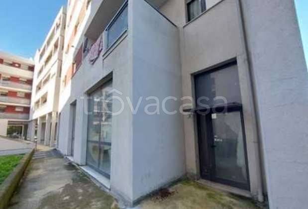 negozio in vendita a Brescia in zona San Polo