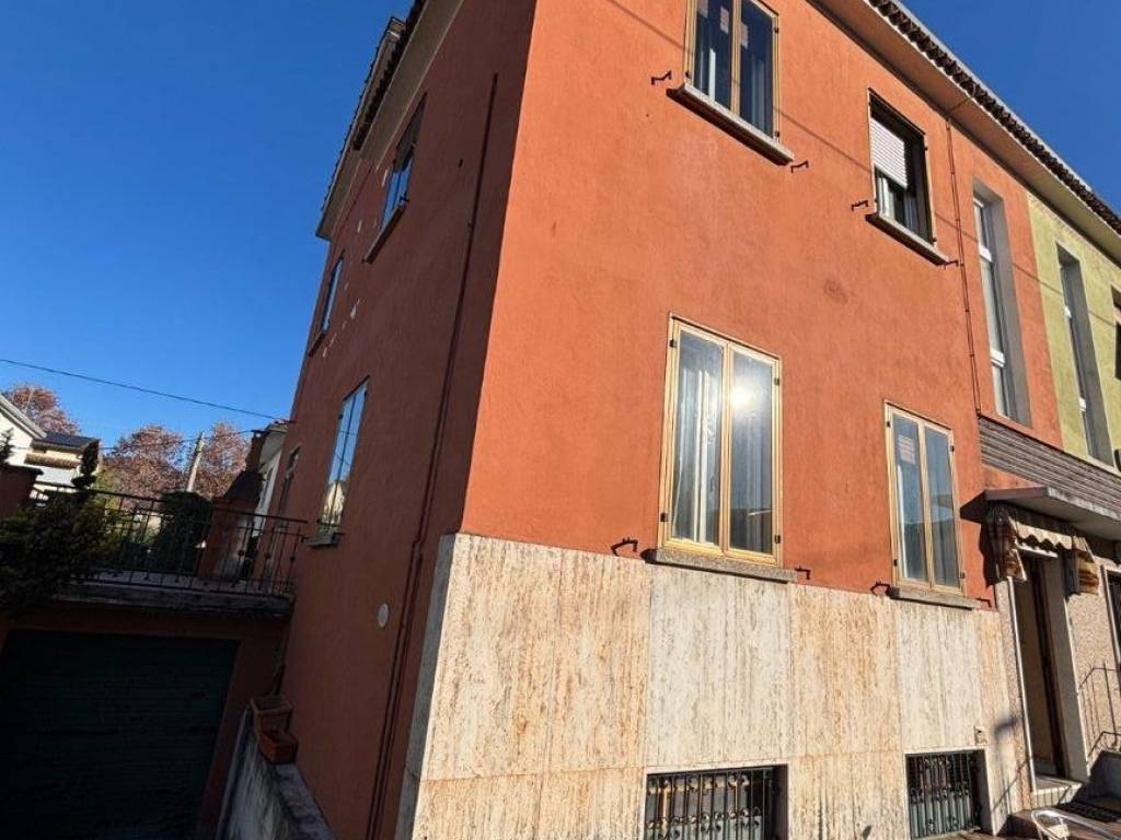 casa indipendente in vendita a Brescia in zona Crocifissa di Rosa