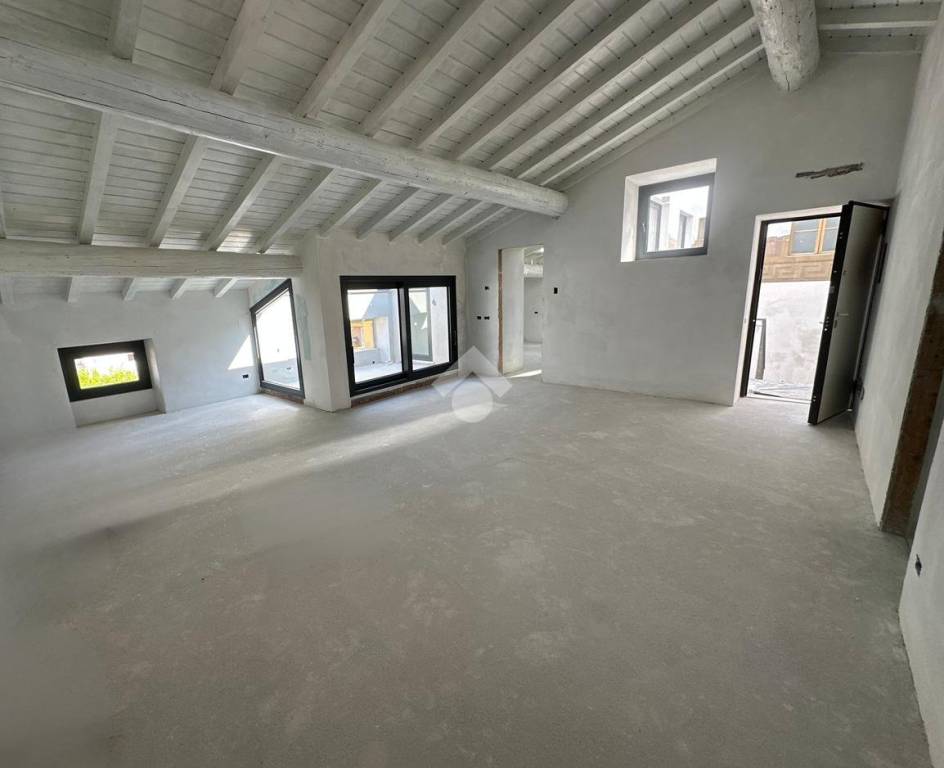 appartamento in vendita a Brescia in zona Mompiano