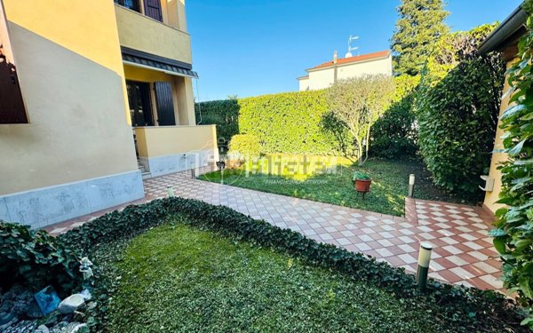 casa indipendente in vendita a Brescia in zona Chiusure