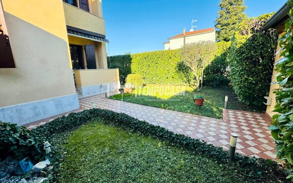 casa indipendente in vendita a Brescia in zona Chiusure