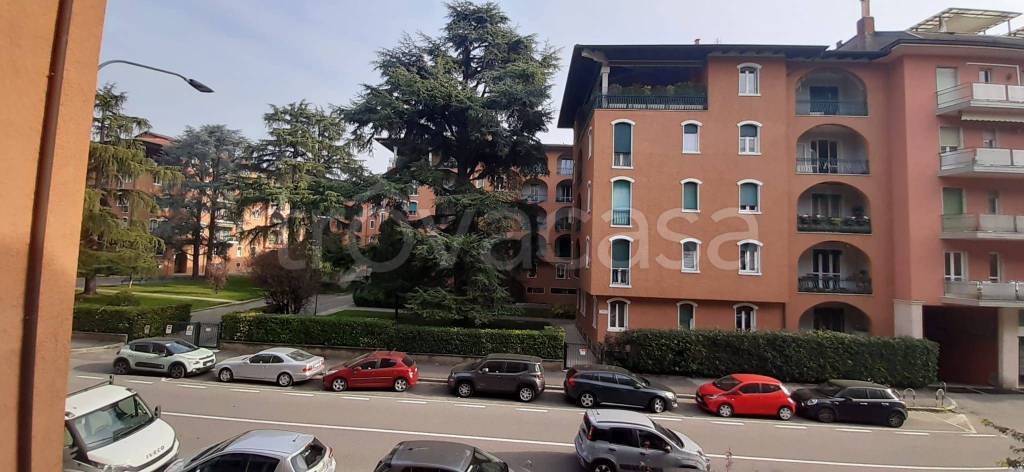 appartamento in vendita a Brescia in zona Borgo Trento